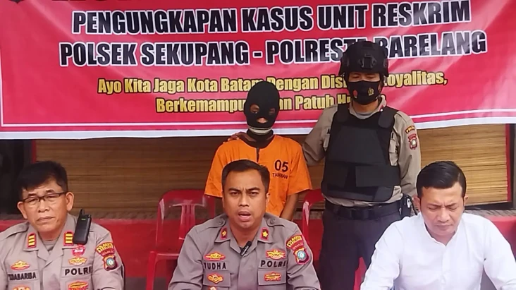 Kabur Seminggu, Siswi...