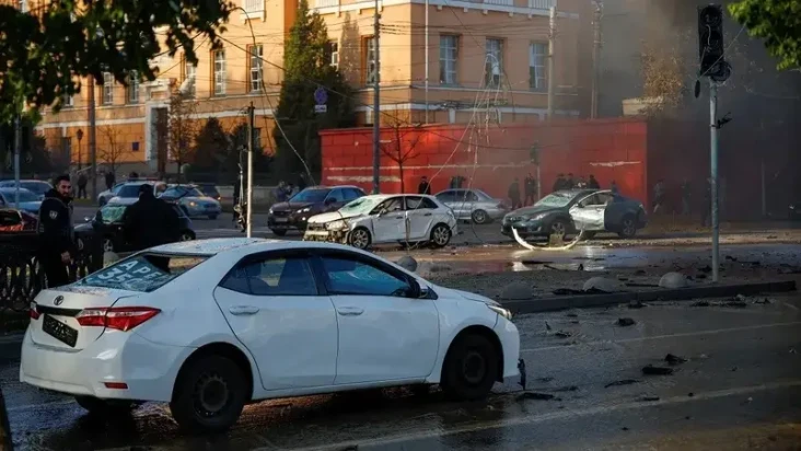Kiev Tuding Rusia Luncurkan...