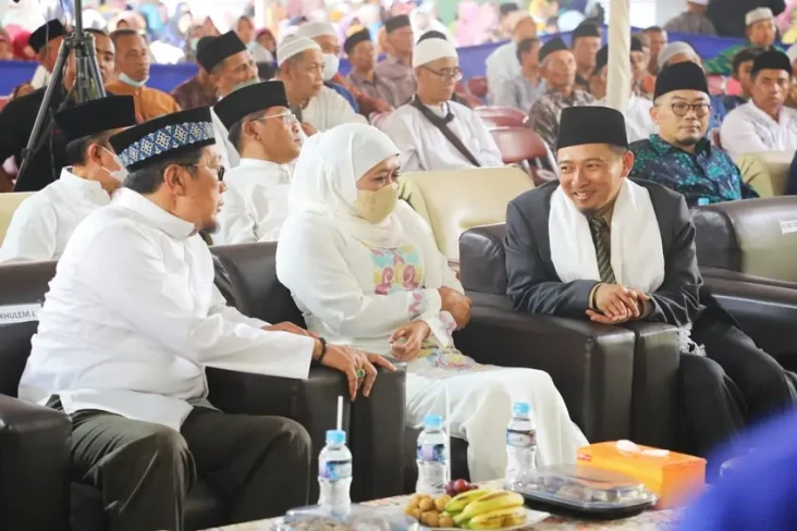 Gubernur Khofifah Resmikan...