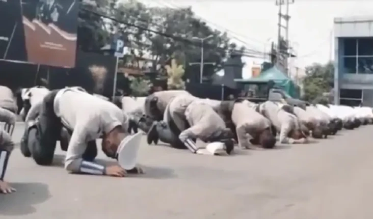 Ratusan Polisi di Malang...