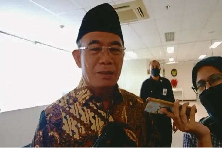 Gas Air Mata Jadi Pemicu...