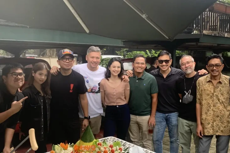 Roy dan Marten: Sahabat...