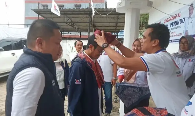 Tinjau Kantor DPD Perindo...