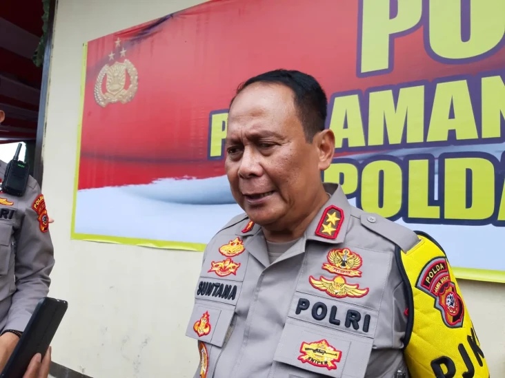 Jabar Diterjang Cuaca...