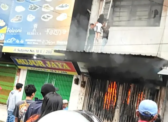 Sentra Penjualan Sepatu...