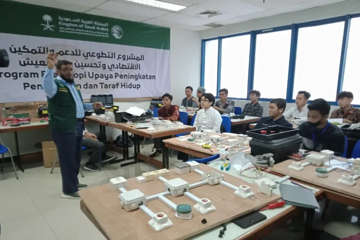 Pusat Bantuan Kemanusiaan...