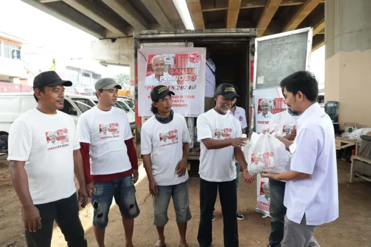 Komunitas Sopir Truk...