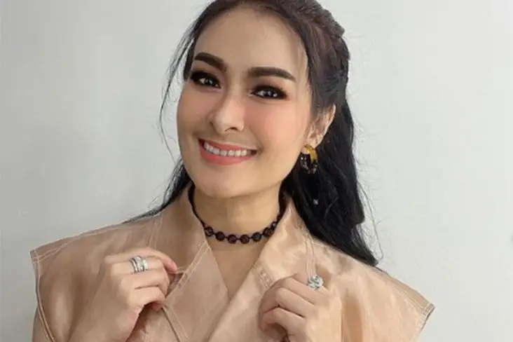 Iis Dahlia soal Lesti...