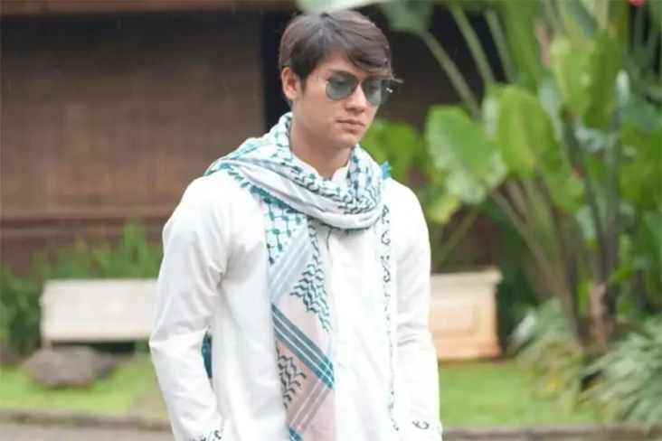 Rizky Billar Jalani...
