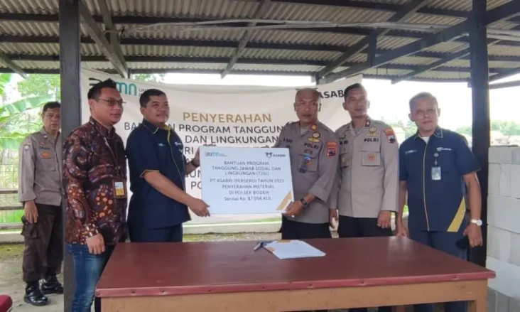 Asabri Salurkan Bantuan...