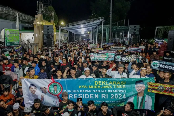 Dukung Ganjar, Santri...