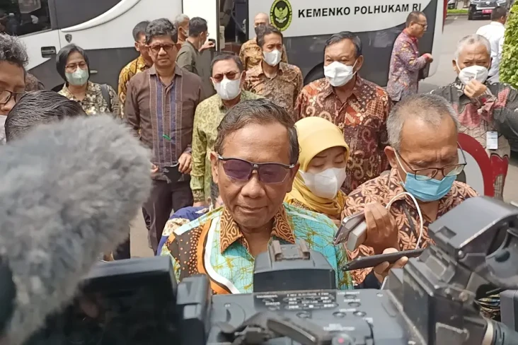 Datangi Istana, TGIPF...
