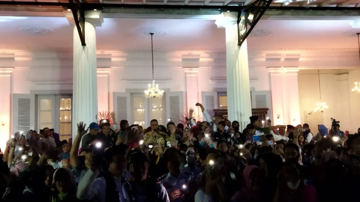 Perpisahan Anies Penuh...