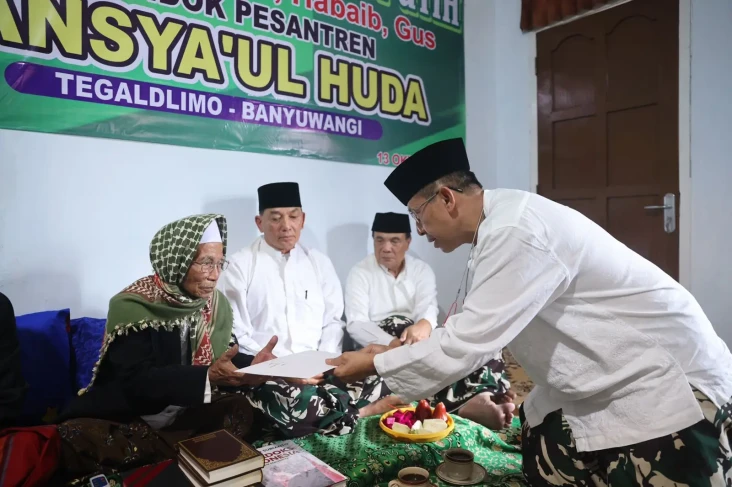 Kiai Suyuti Thoha Doakan...