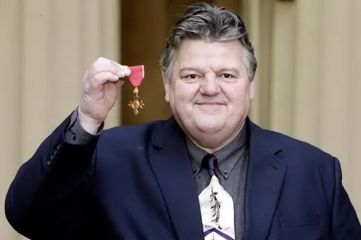 Robbie Coltrane, Pemeran...