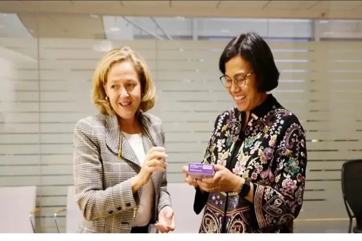 Sri Mulyani dan Menkeu...
