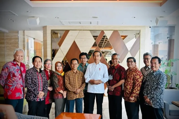 Berkunjung ke Yogyakarta,...