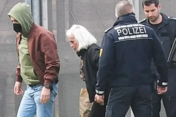 Waduh! Nenek di Jerman...