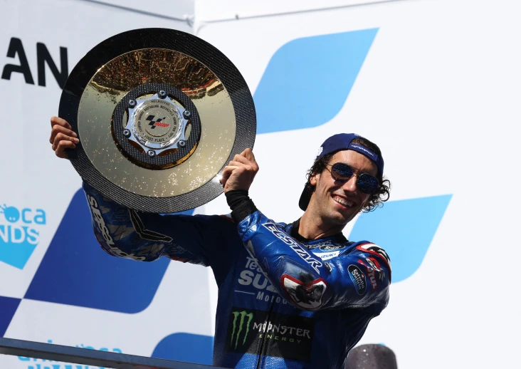 Alex Rins Bangga Beri...