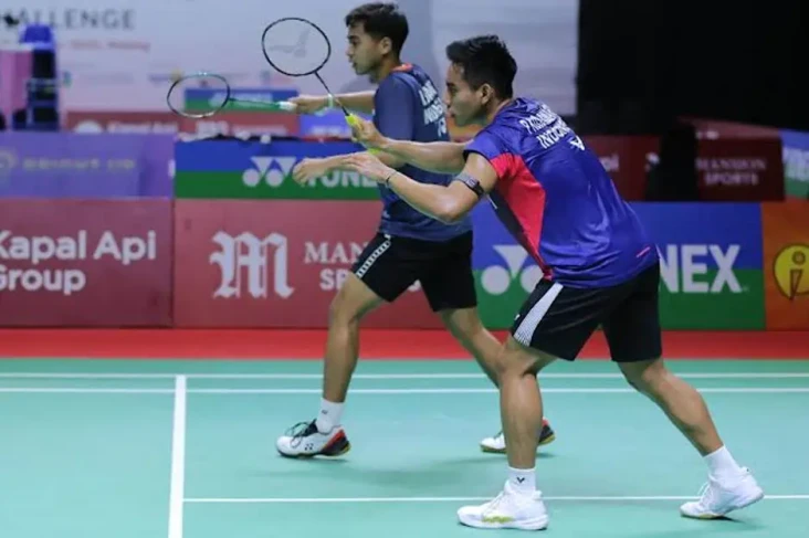 Bentrok Duo Jepang di...