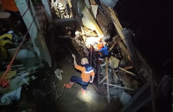 Rumah di Cijangkar Sukabumi...