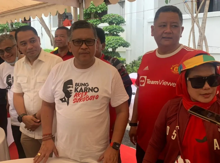 Hasto Sebut Komunikasi...