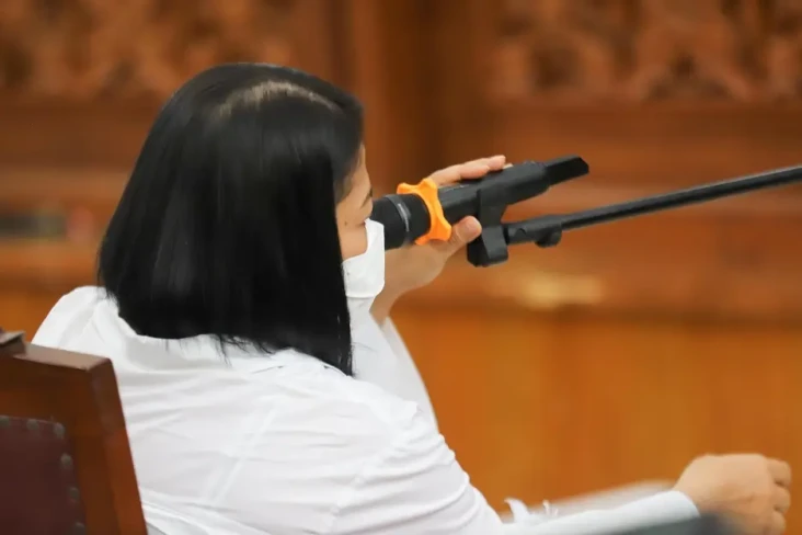 Putri Candrawathi Maafkan...