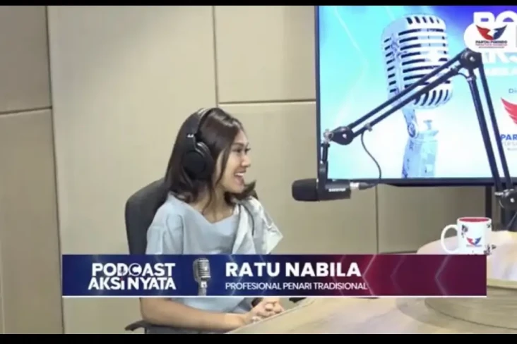 Bentuk Karakter Menjadi...