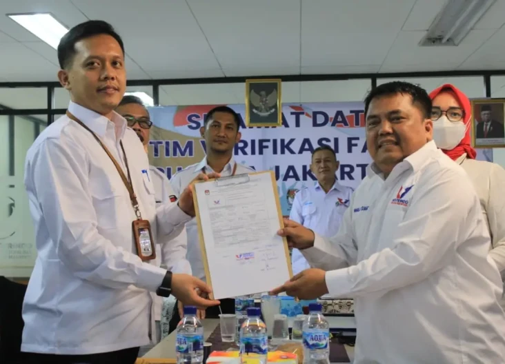 Memenuhi Syarat Verifikasi...