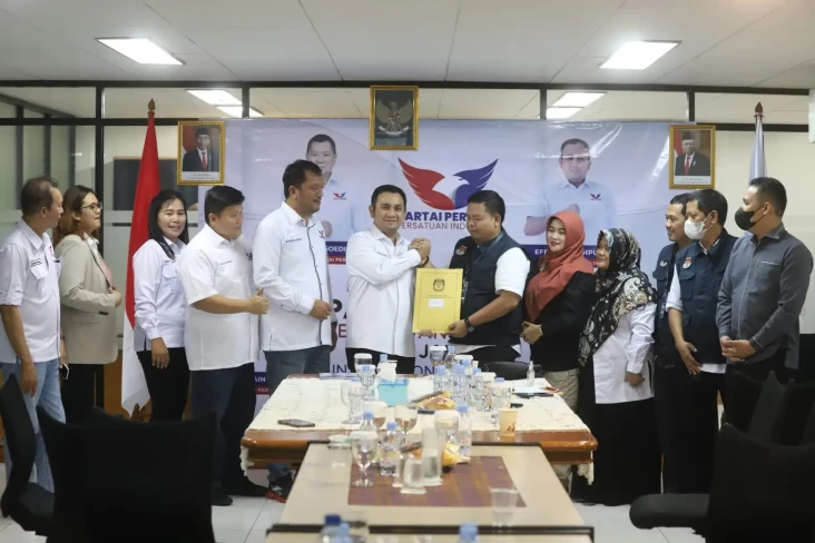 Verifikasi Faktual,...