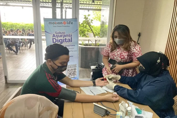 Sambut Hari Asuransi,...