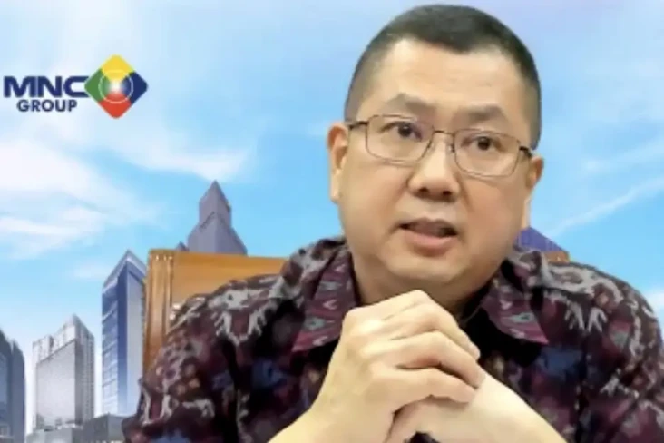 Hary Tanoesoedibjo Beri...