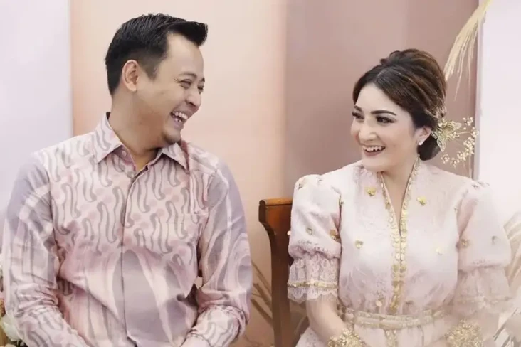 Pernikahan Kiki Amalia...