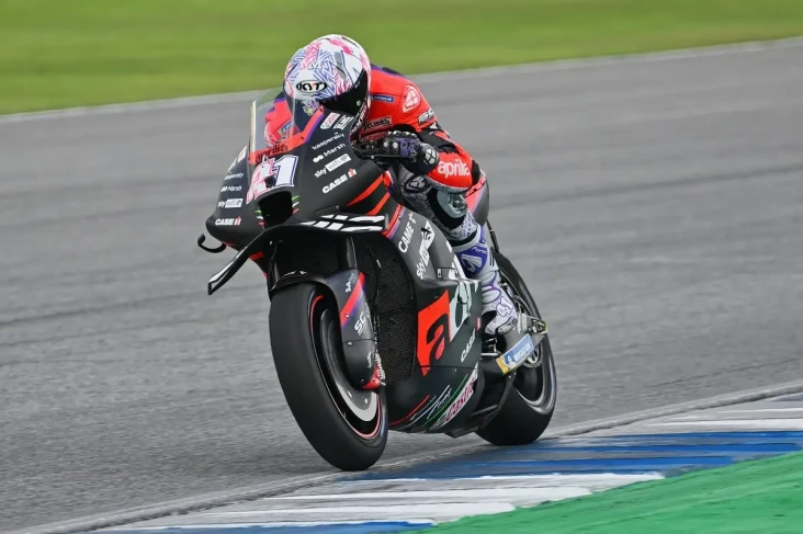 Aleix Espargaro: Hello...