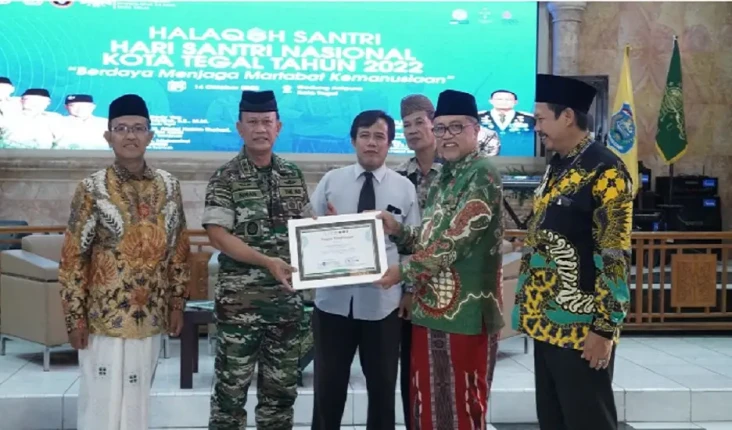 Ulama dan Santri Bentengi...