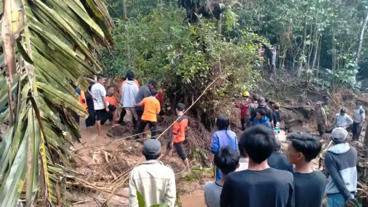 3 Warga Jeneponto yang...