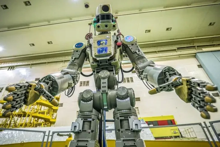 Spesifikas FEDOR, Robot...