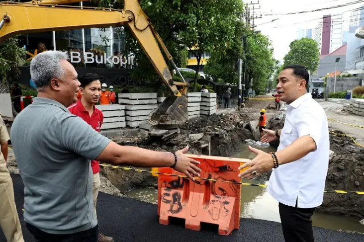 Pemkot Surabaya Geber...