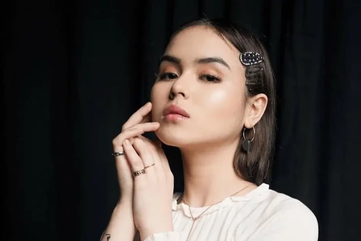 4 Artis Indonesia yang...