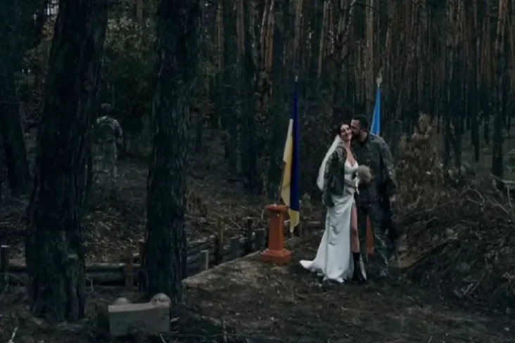 Sniper Cantik Joan of...