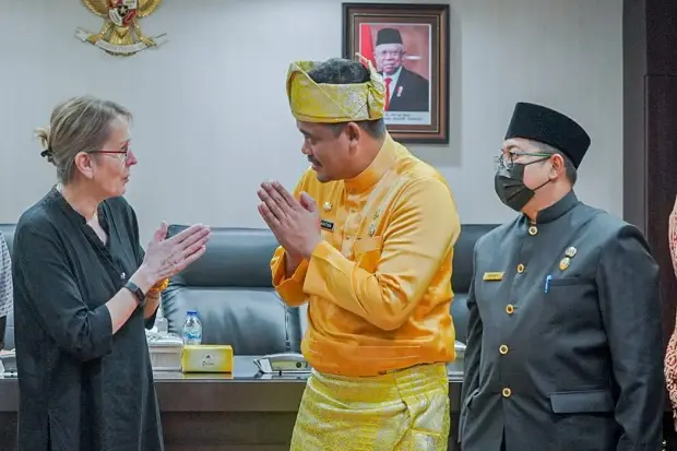 Tokoh Melayu: Kolaborasi...