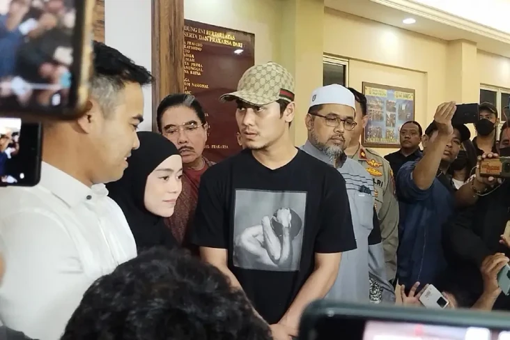 Damai dengan Lesti Kejora,...