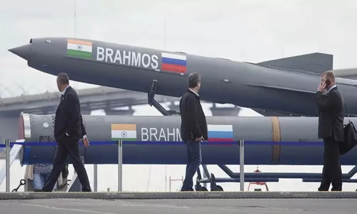 Perusahaan Senjata India-Rusia...