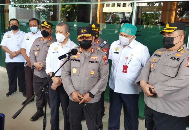 Kunjungi Korban Tragedi...