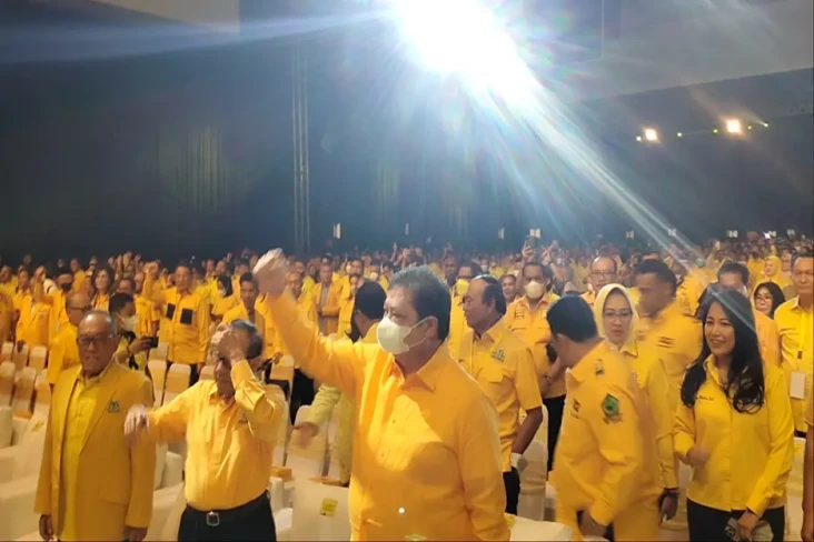 Golkar Targetkan Menang...