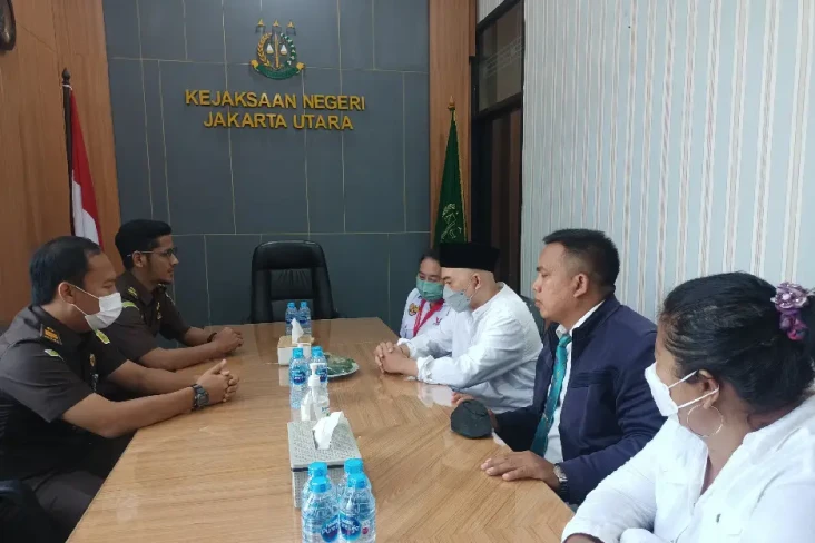 Datangi Kejari, Perindo...