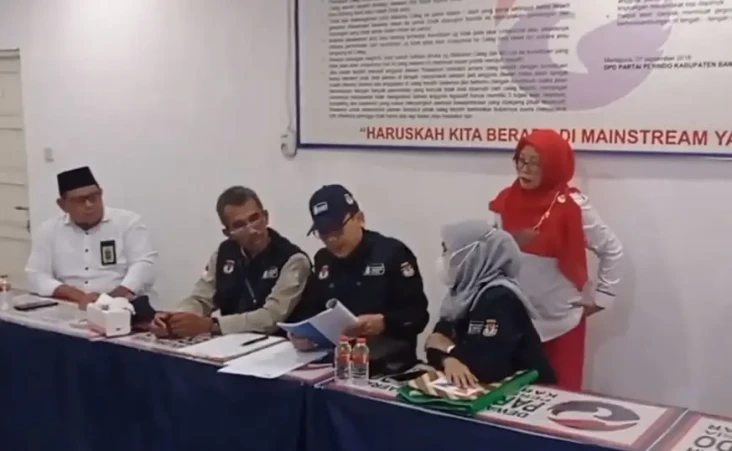 Penuhi Syarat Verifikasi...