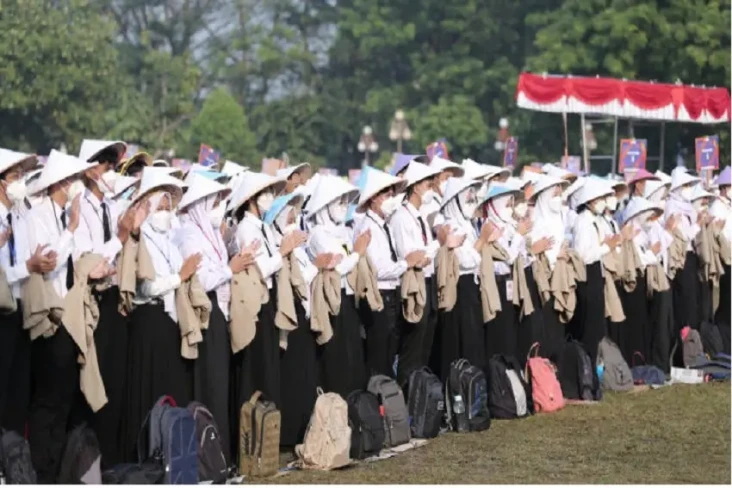 Mahasiswa UGM Ikut KKN...