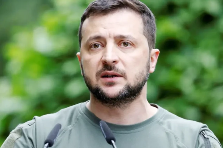 Zelensky: Gunakan Drone...