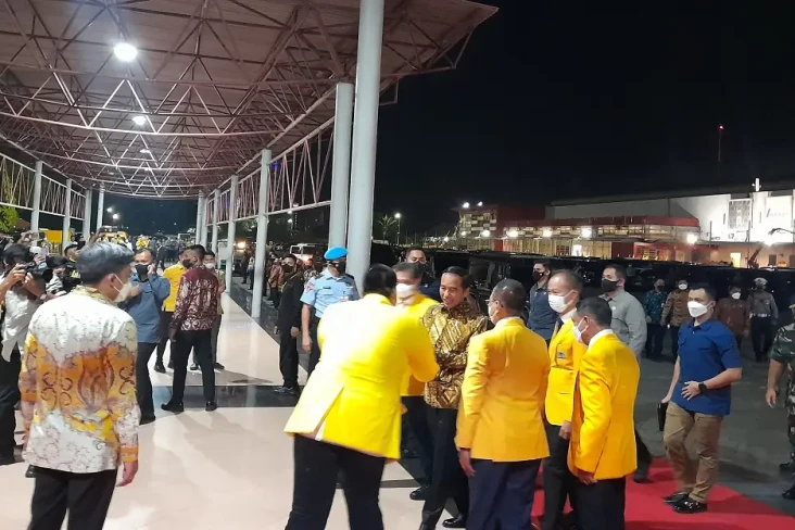 Jokowi Hadiri HUT ke-58...